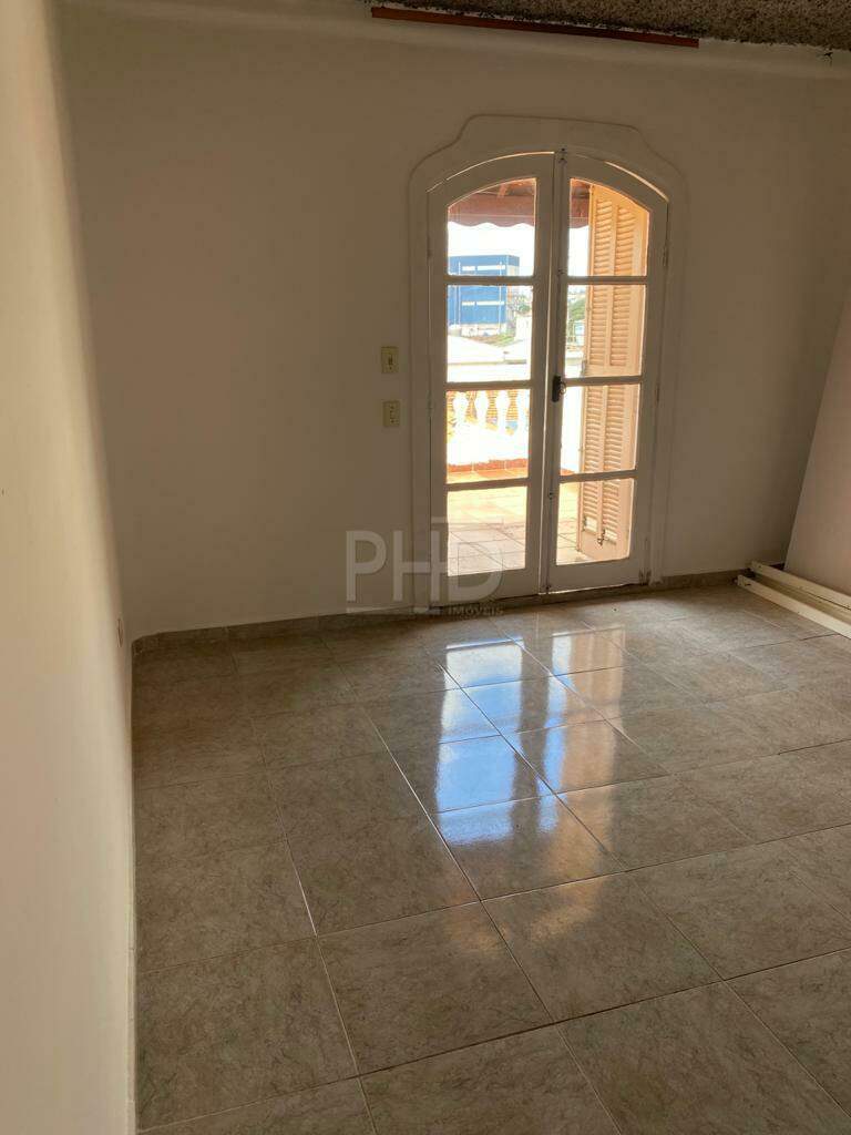 Sobrado à venda com 3 quartos, 205m² - Foto 2