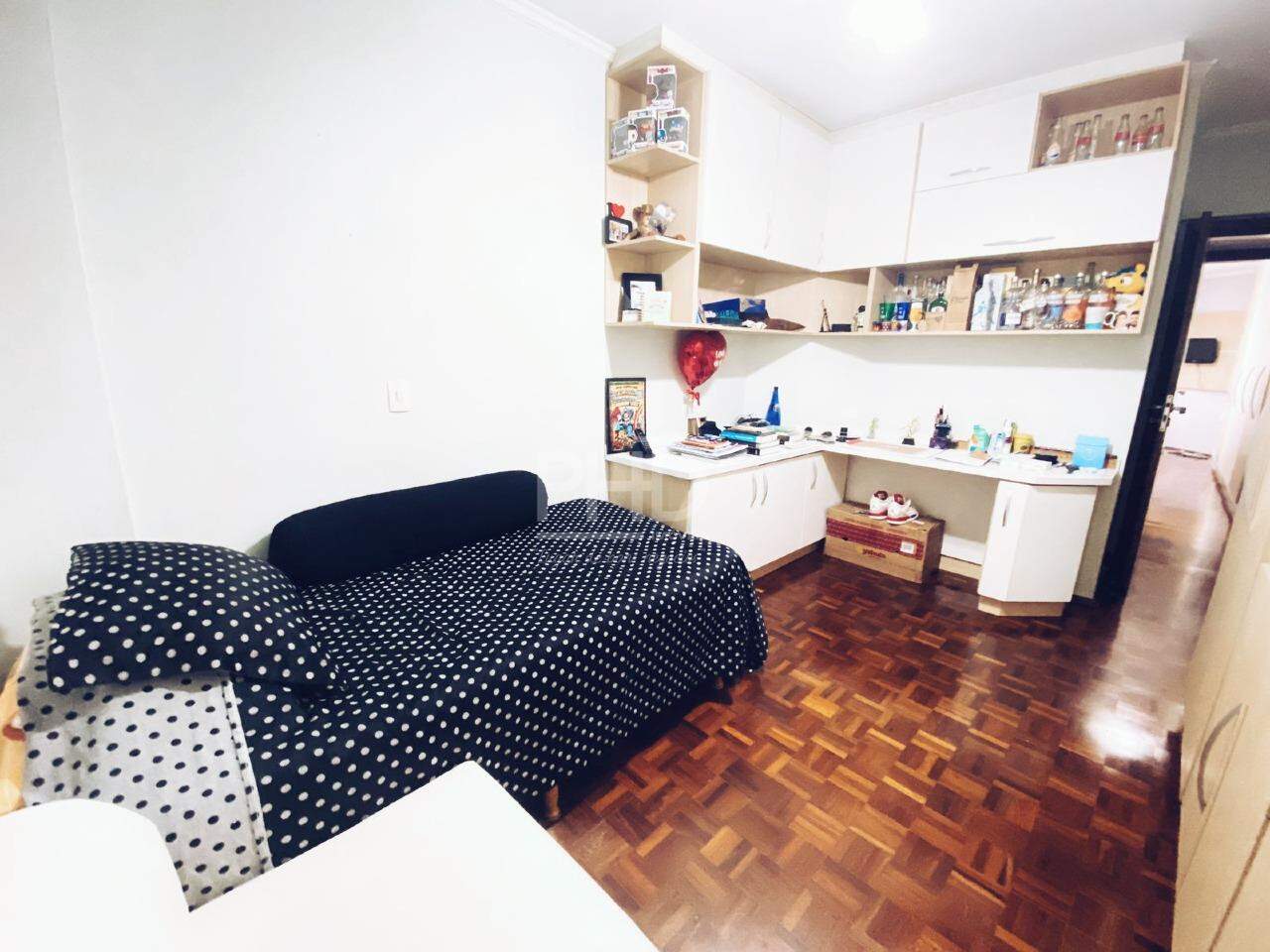 Apartamento à venda com 3 quartos, 127m² - Foto 18