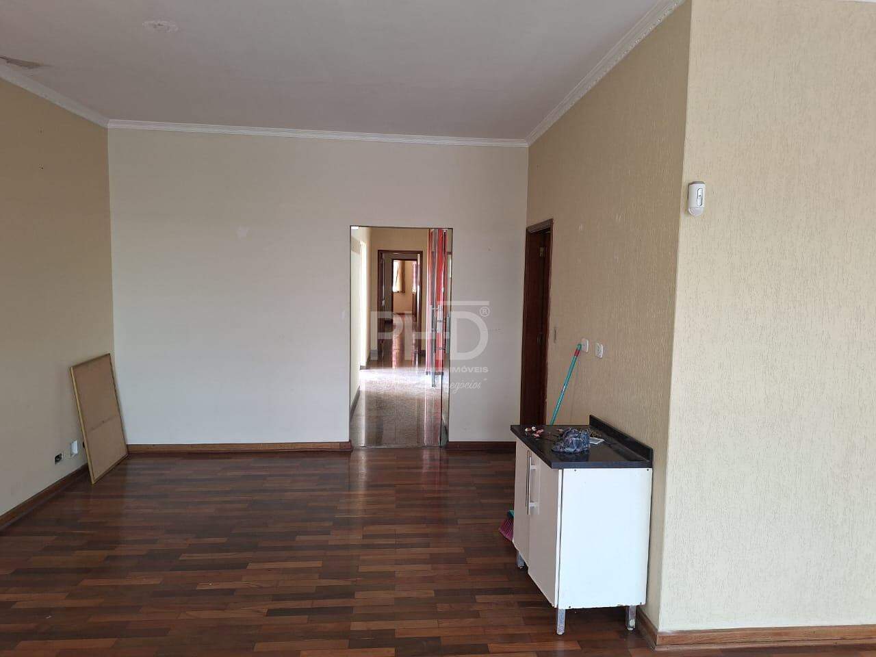 Casa à venda com 4 quartos, 350m² - Foto 4