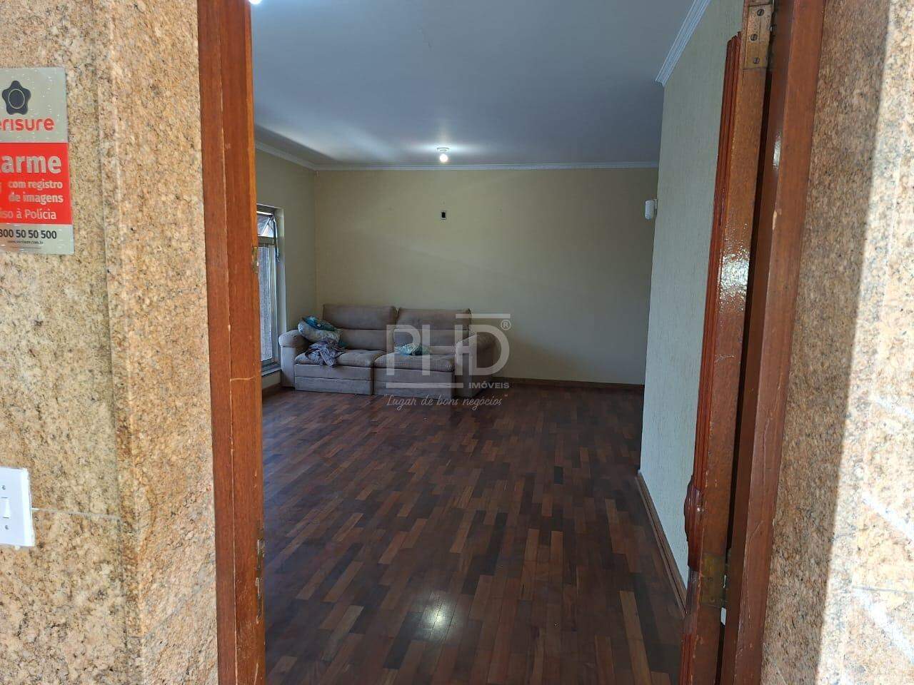 Casa à venda com 4 quartos, 350m² - Foto 2