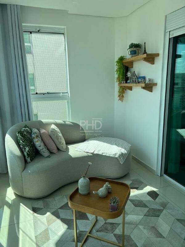 Apartamento à venda com 3 quartos, 150m² - Foto 8