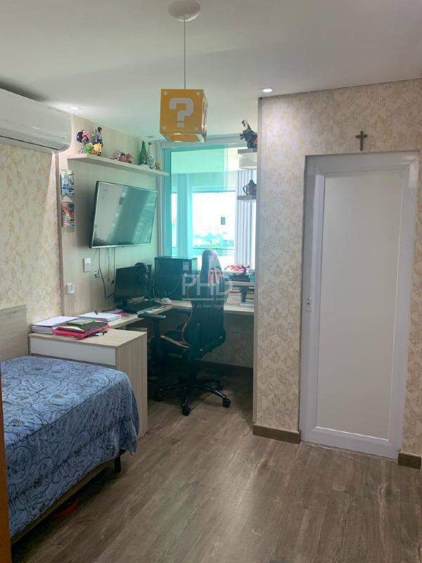 Apartamento à venda com 3 quartos, 150m² - Foto 22