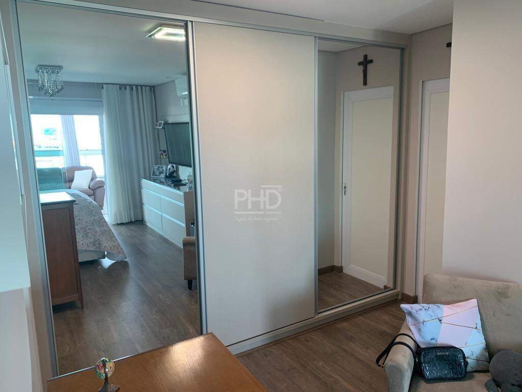 Apartamento à venda com 3 quartos, 150m² - Foto 18