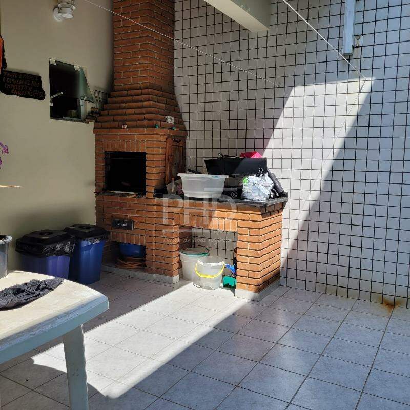 Sobrado à venda com 3 quartos, 127m² - Foto 1