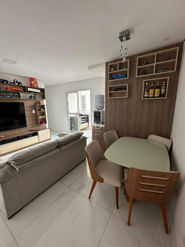 Apartamento à venda com 3 quartos, 68m² - Foto 3