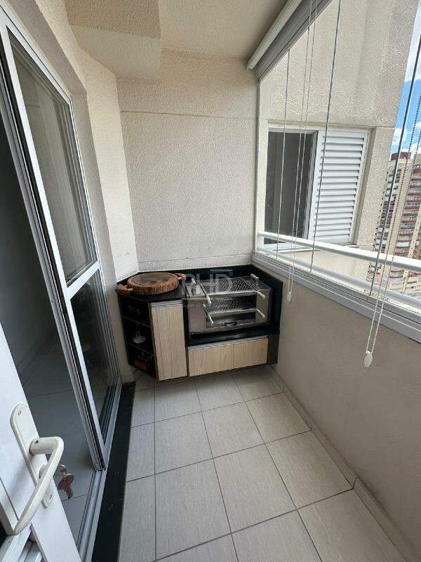 Apartamento à venda com 3 quartos, 68m² - Foto 1