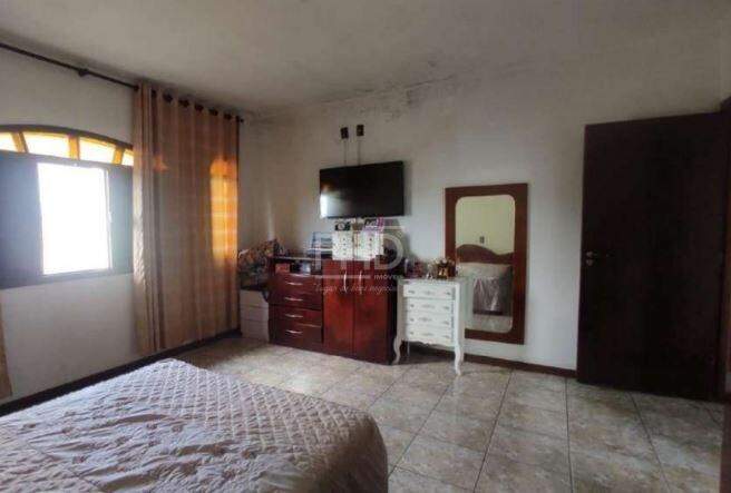 Sobrado à venda com 3 quartos, 200m² - Foto 9