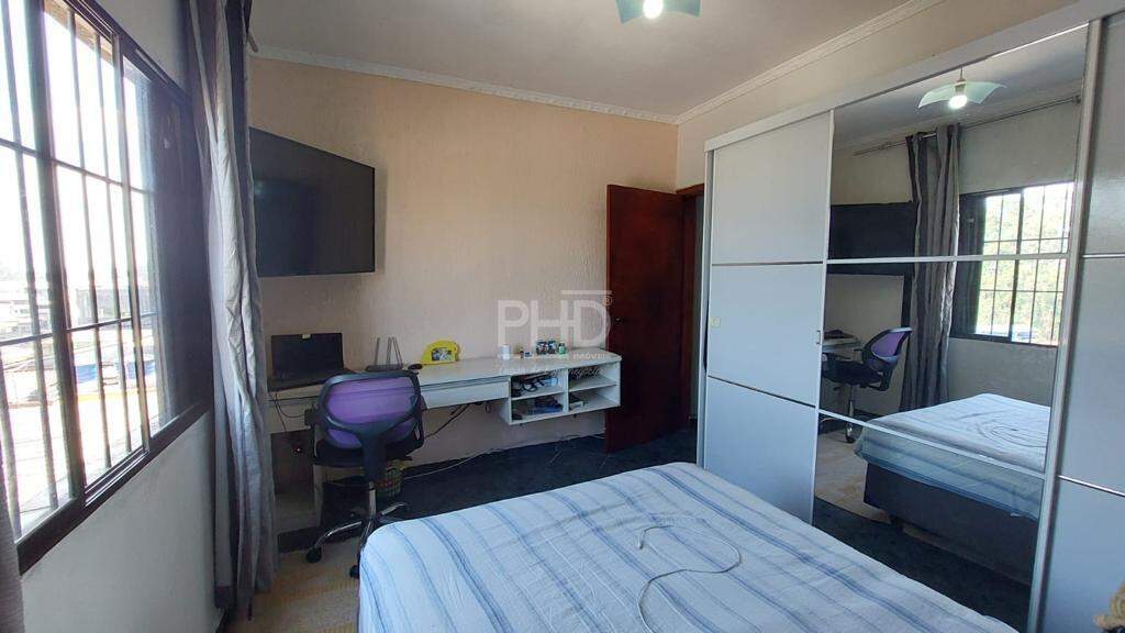 Sobrado à venda com 3 quartos, 256m² - Foto 3