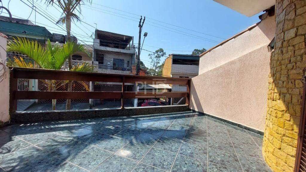 Sobrado à venda com 3 quartos, 256m² - Foto 11