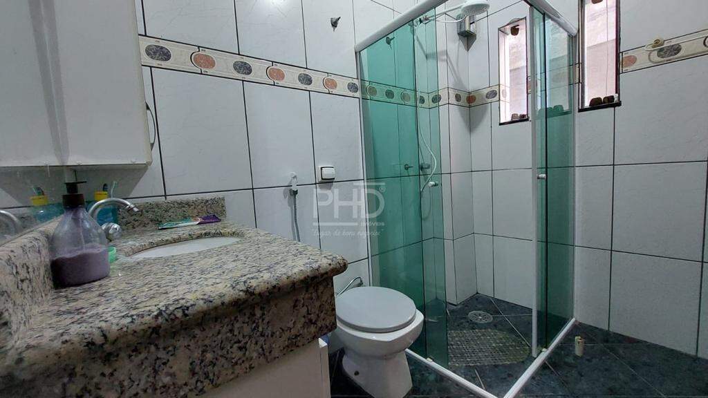 Sobrado à venda com 3 quartos, 256m² - Foto 4