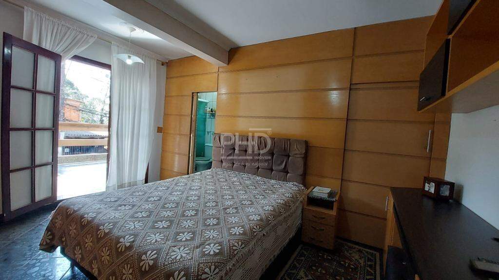 Sobrado à venda com 3 quartos, 256m² - Foto 16