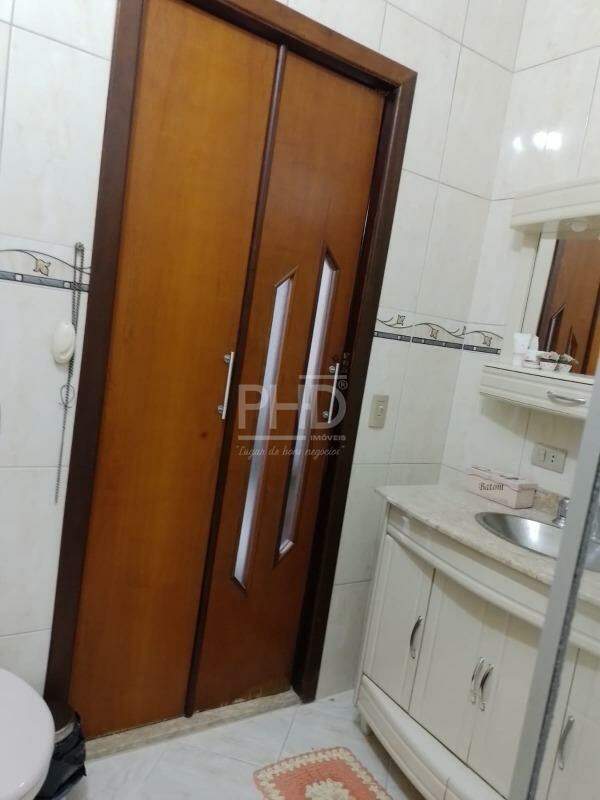 Sobrado à venda com 4 quartos, 227m² - Foto 29