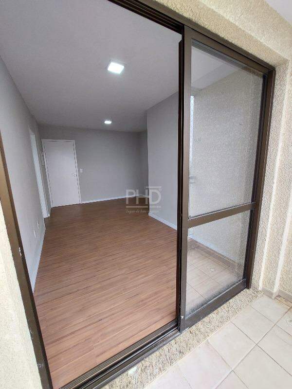 Apartamento à venda com 2 quartos, 56m² - Foto 3