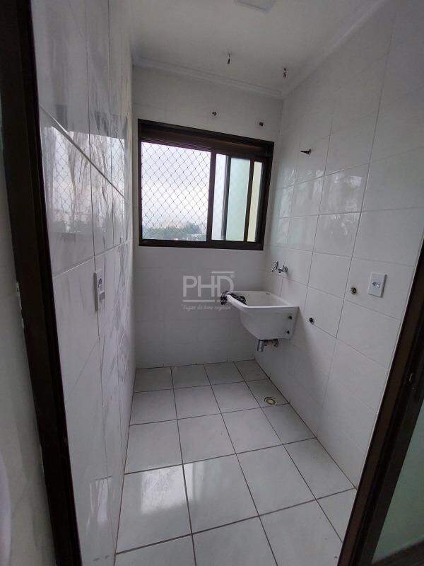 Apartamento à venda com 2 quartos, 56m² - Foto 11