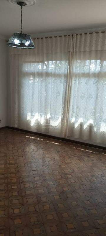 Casa à venda com 2 quartos, 160m² - Foto 1