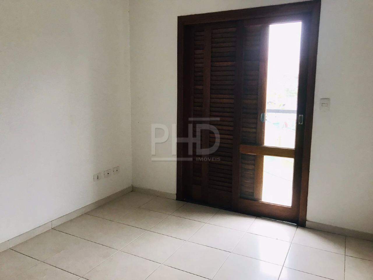 Sobrado para alugar com 3 quartos, 200m² - Foto 4