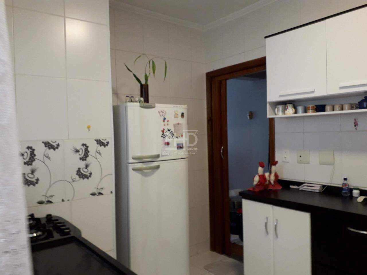 Apartamento à venda com 2 quartos, 70m² - Foto 7