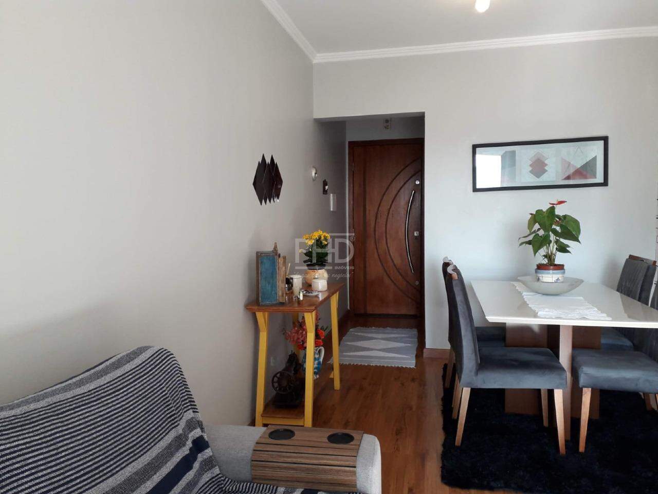 Apartamento à venda com 2 quartos, 70m² - Foto 5