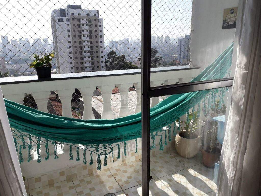 Apartamento à venda com 2 quartos, 70m² - Foto 1