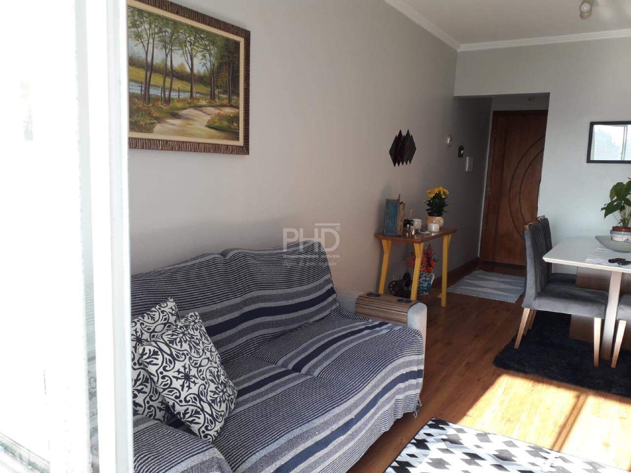 Apartamento à venda com 2 quartos, 70m² - Foto 4