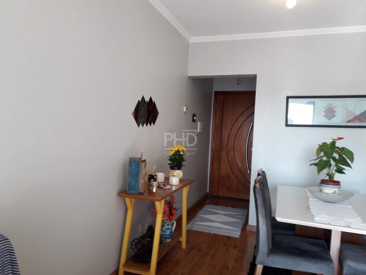 Apartamento à venda com 2 quartos, 70m² - Foto 14