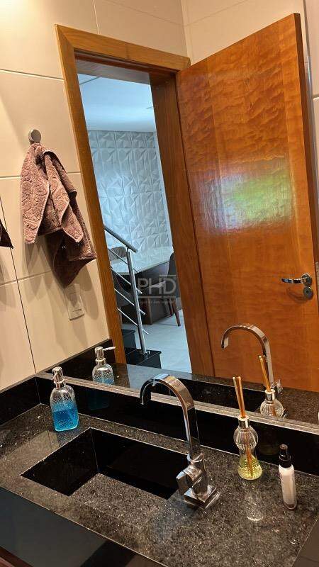 Sobrado à venda com 5 quartos, 243m² - Foto 14