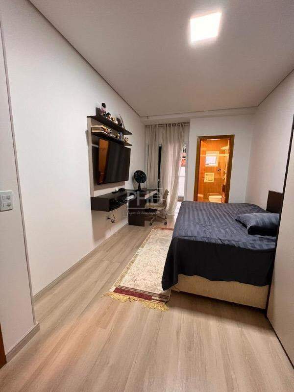 Sobrado à venda com 5 quartos, 243m² - Foto 10