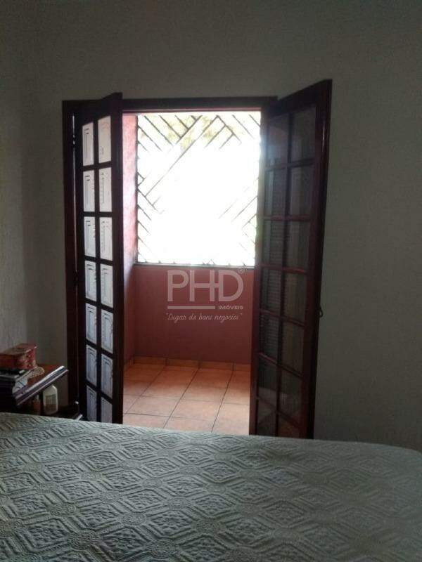 Sobrado à venda com 2 quartos, 250m² - Foto 17