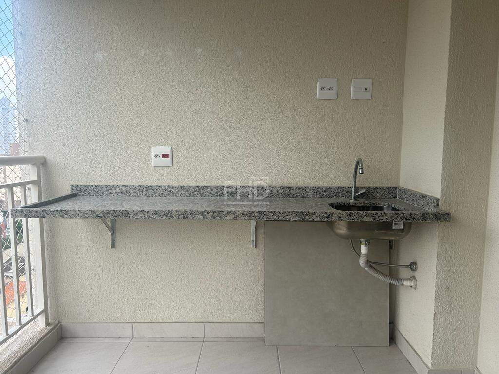 Apartamento à venda com 2 quartos, 68m² - Foto 8