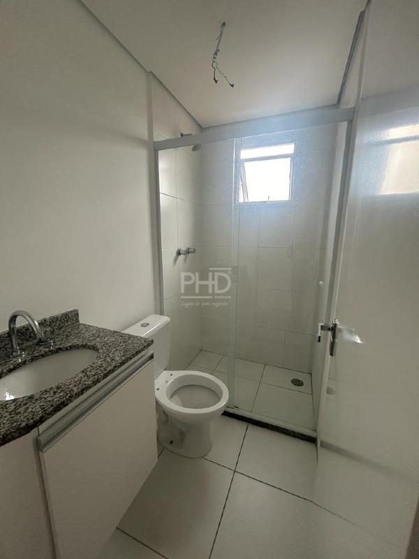 Apartamento à venda com 2 quartos, 68m² - Foto 25