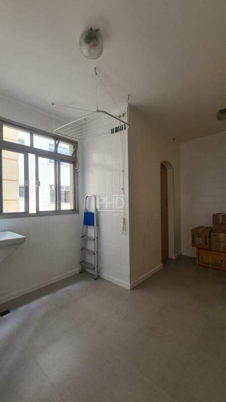 Apartamento à venda com 3 quartos, 126m² - Foto 13