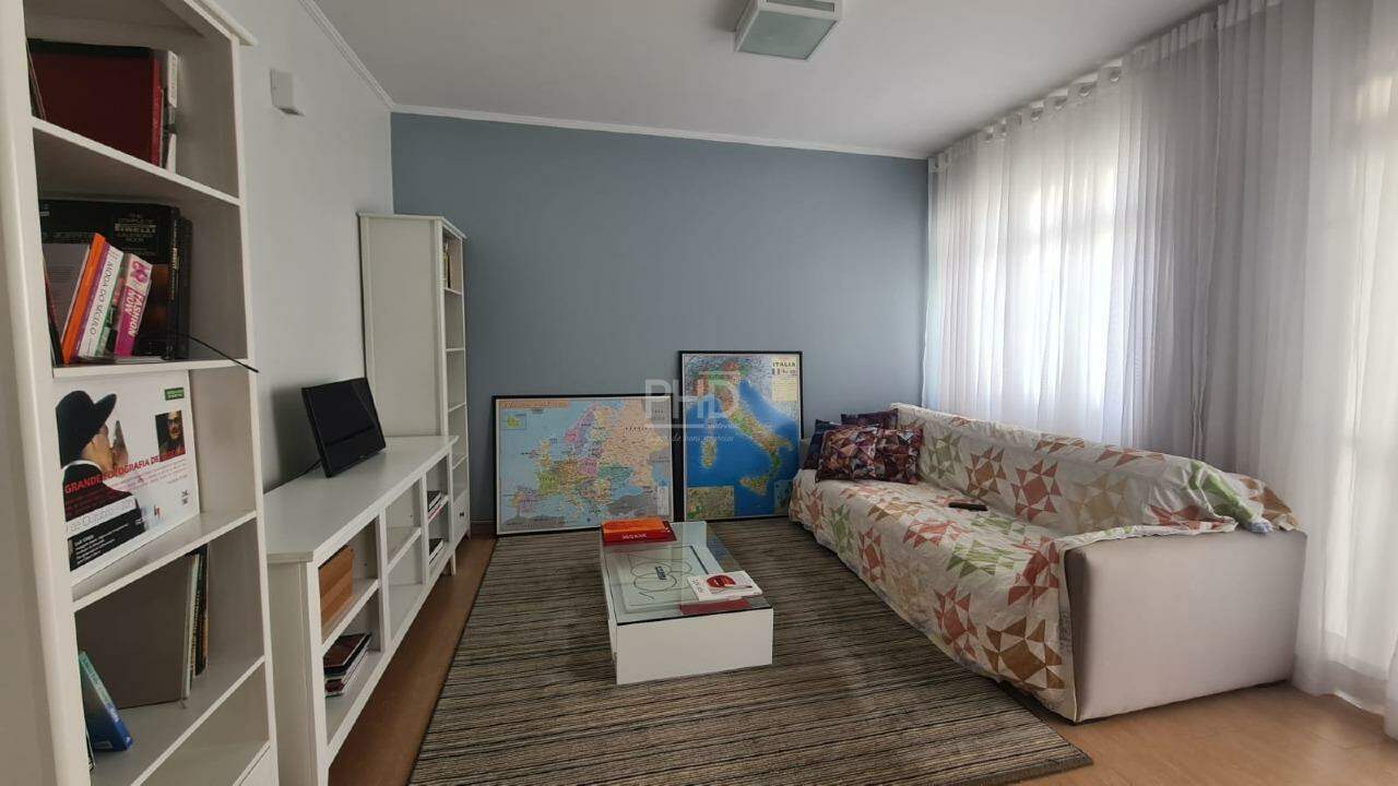 Apartamento à venda com 3 quartos, 126m² - Foto 1