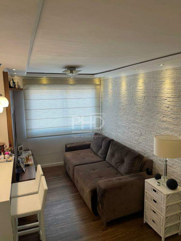 Apartamento à venda com 2 quartos, 47m² - Foto 2