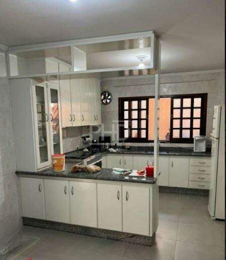 Sobrado à venda com 3 quartos, 278m² - Foto 3