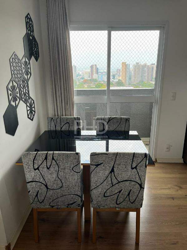 Apartamento à venda com 2 quartos, 74m² - Foto 3