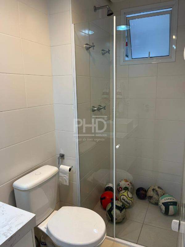 Apartamento à venda com 2 quartos, 74m² - Foto 11