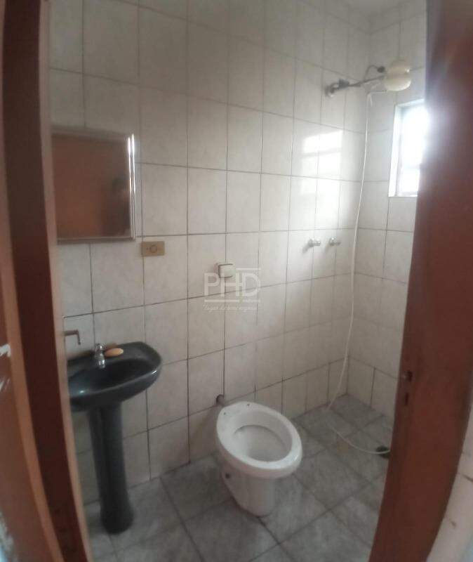 Casa à venda com 2 quartos, 70m² - Foto 9