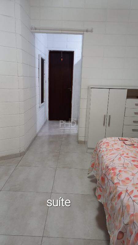 Casa à venda com 3 quartos, 302m² - Foto 15