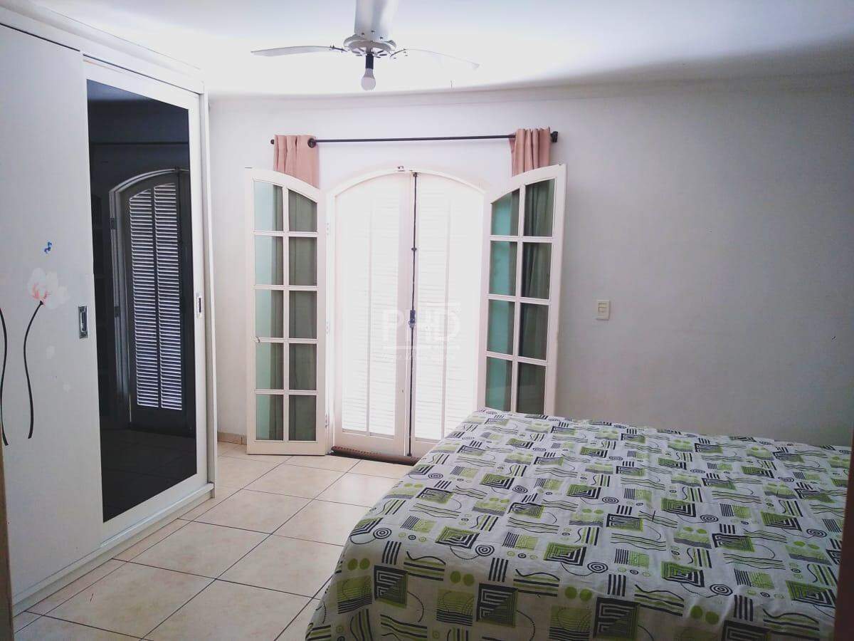 Sobrado à venda com 3 quartos, 242m² - Foto 18