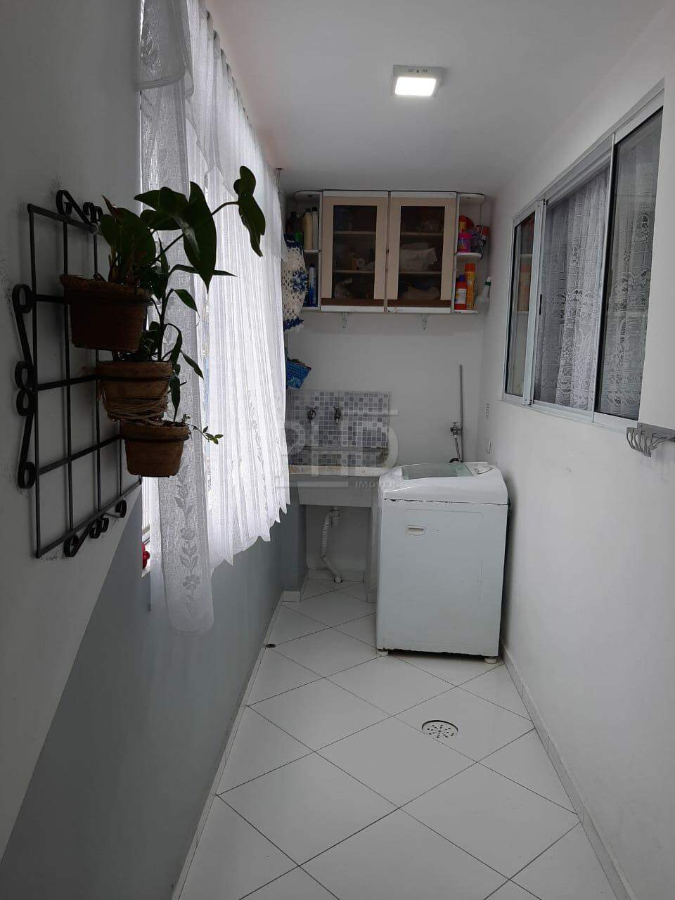 Apartamento à venda com 3 quartos, 142m² - Foto 8