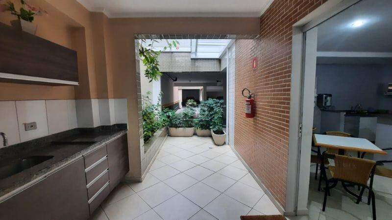 Apartamento à venda com 2 quartos, 70m² - Foto 26