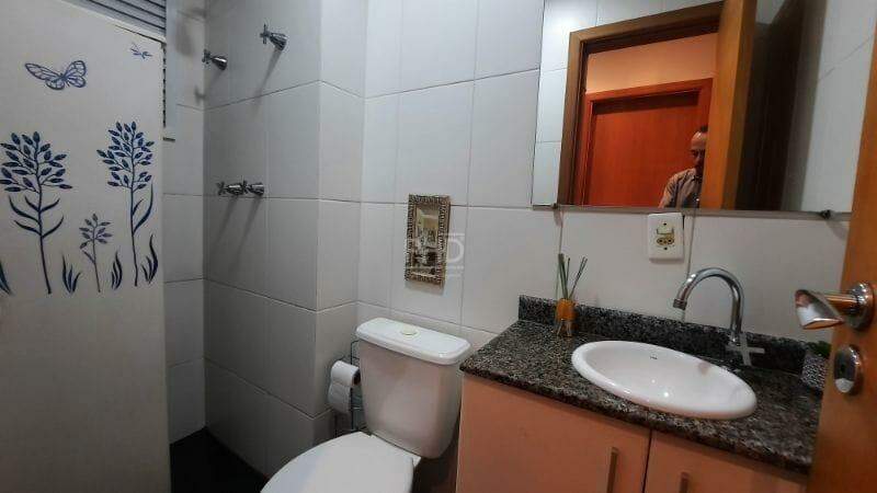 Apartamento à venda com 2 quartos, 70m² - Foto 24