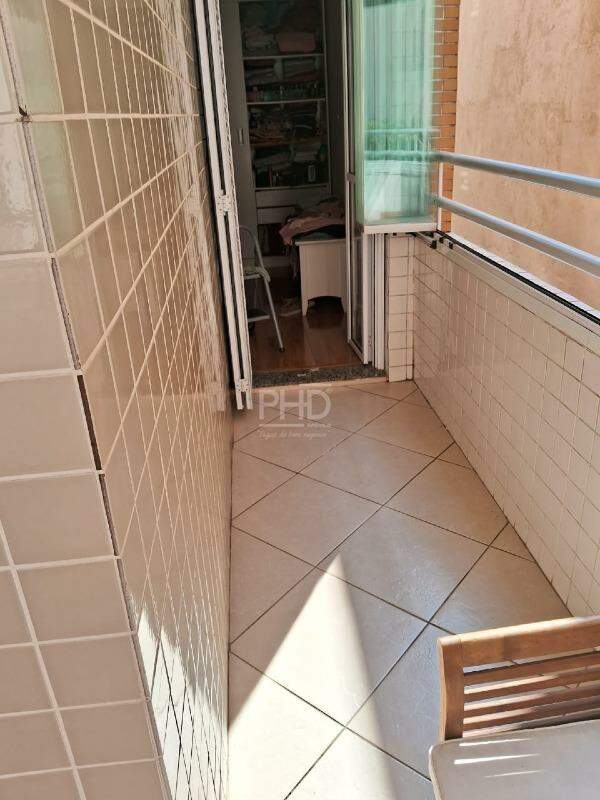 Apartamento à venda com 2 quartos, 70m² - Foto 10