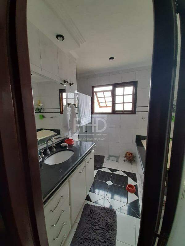 Sobrado à venda com 3 quartos, 272m² - Foto 15