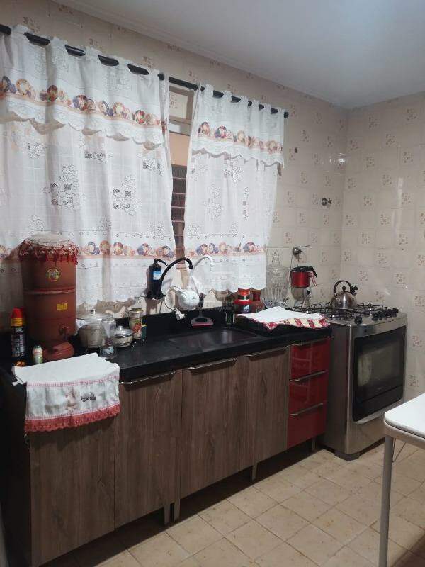 Sobrado à venda com 2 quartos, 98m² - Foto 3