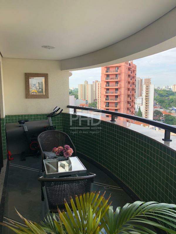 Apartamento à venda com 3 quartos, 140m² - Foto 9