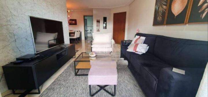 Apartamento à venda com 3 quartos, 140m² - Foto 4