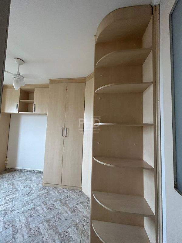 Apartamento à venda com 2 quartos, 51m² - Foto 12