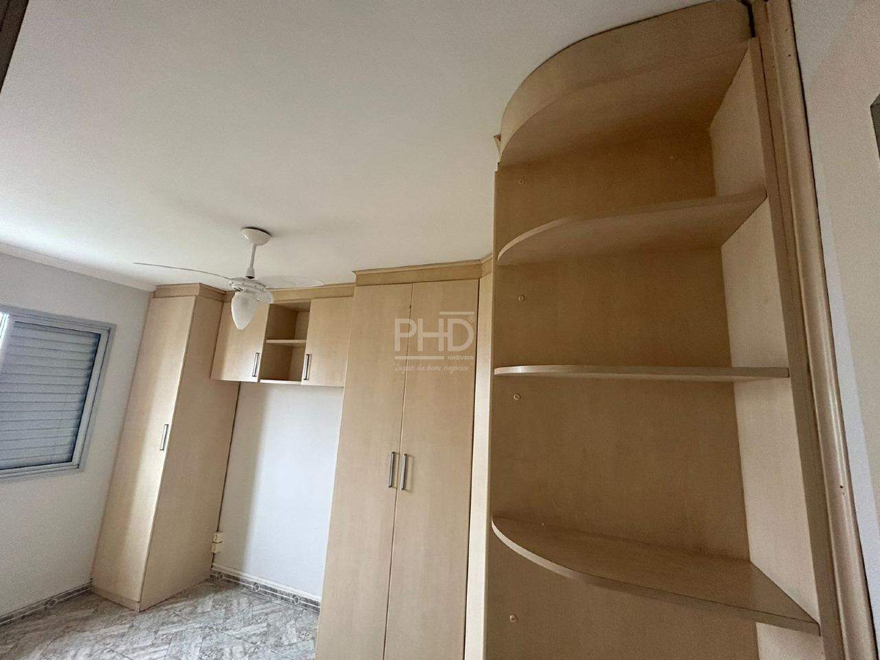 Apartamento à venda com 2 quartos, 51m² - Foto 11