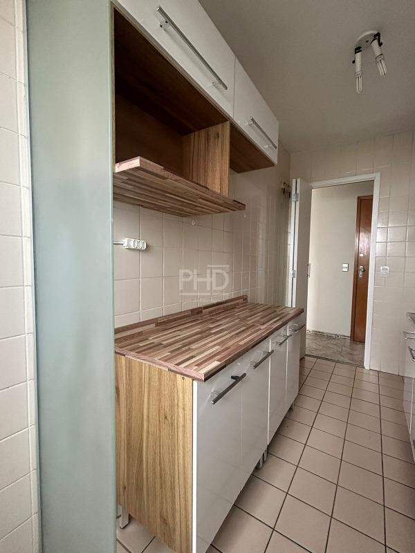 Apartamento à venda com 2 quartos, 51m² - Foto 7